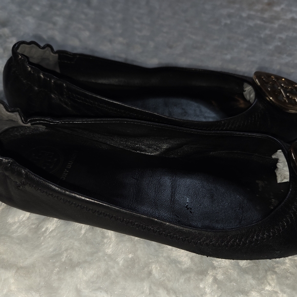 Tory Burch Black Flats with Gold Logo - Picture 3 of 6